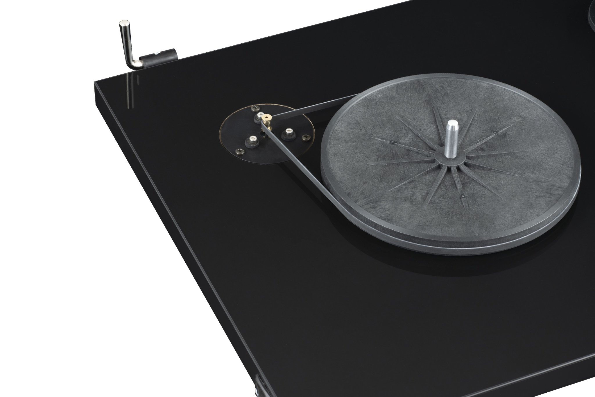 Detail motoru a nového většího subtalíře gramofonu Pro-Ject T1 EVO Bluetooth + OM10